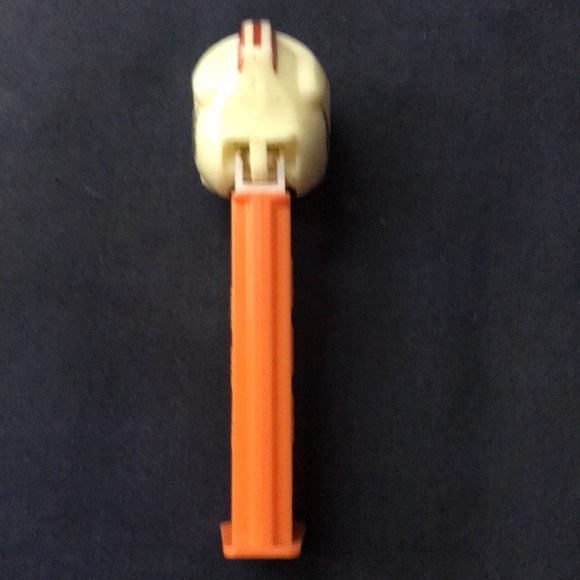 Collectible Vintage Star Wars Pez Dispenser - Luke Skywalker Pilot - Picture 5 of 7